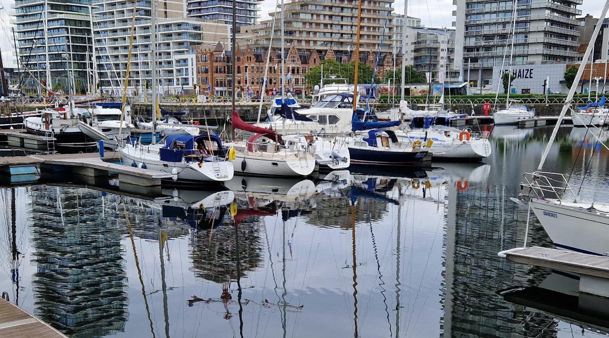 Houseboat-oostende *